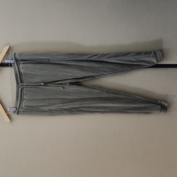 FP Movement Back Into It Joggers Size Medium - Picture 2 of 16